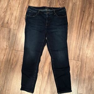 Women’s plus lucky brand skinny jeans